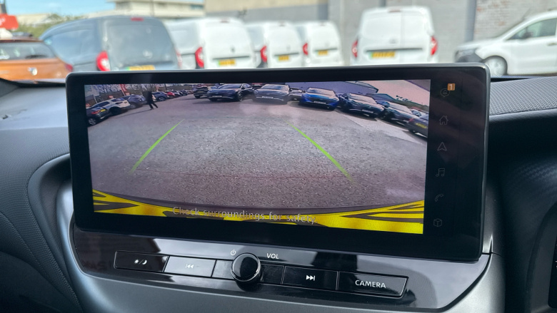 Nissan Juke 1.0 DiG-T N-Connecta 5dr Petrol Hatchback